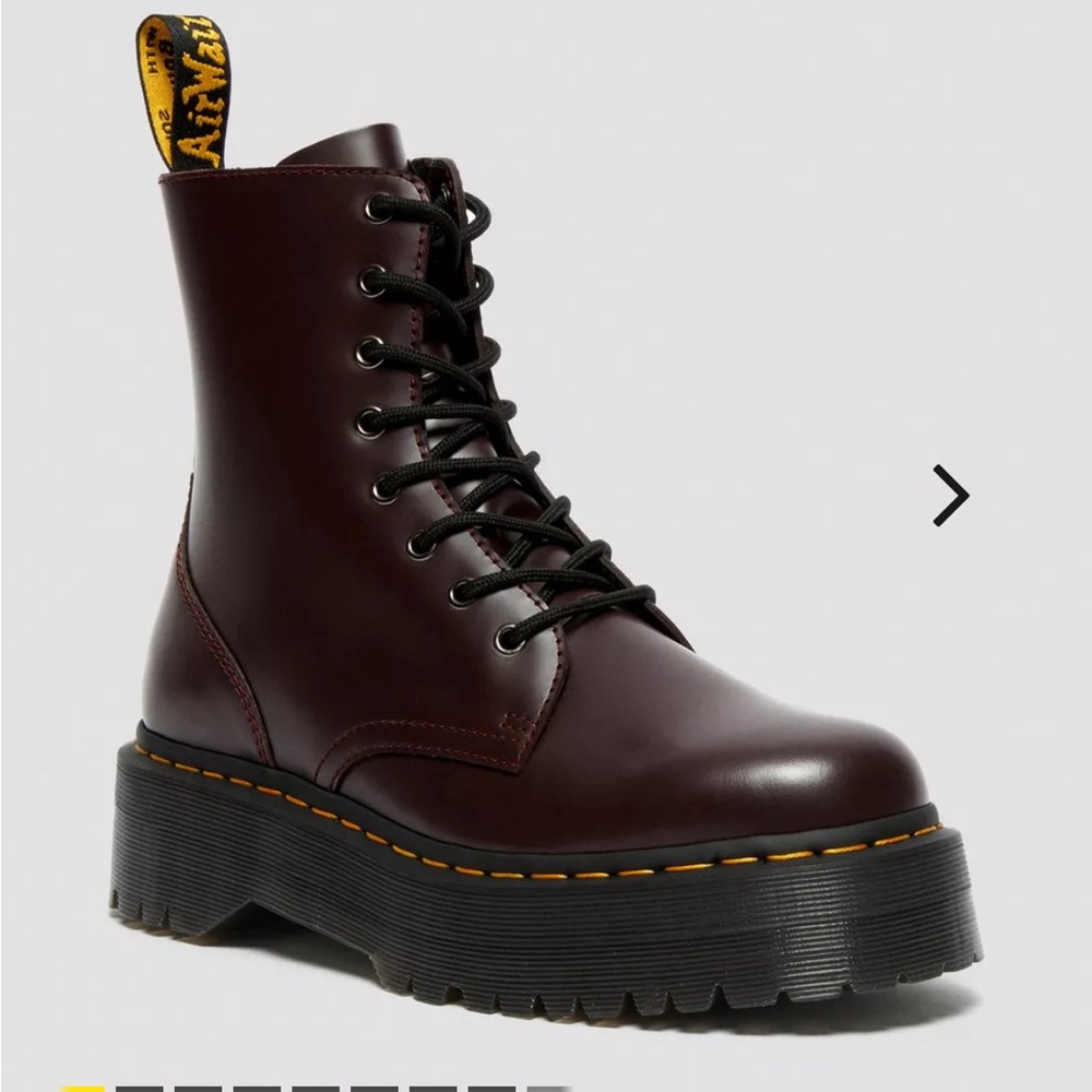 Dr. Marten Jadon